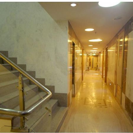 Hotel Malik Continental New Delhi Exterior photo